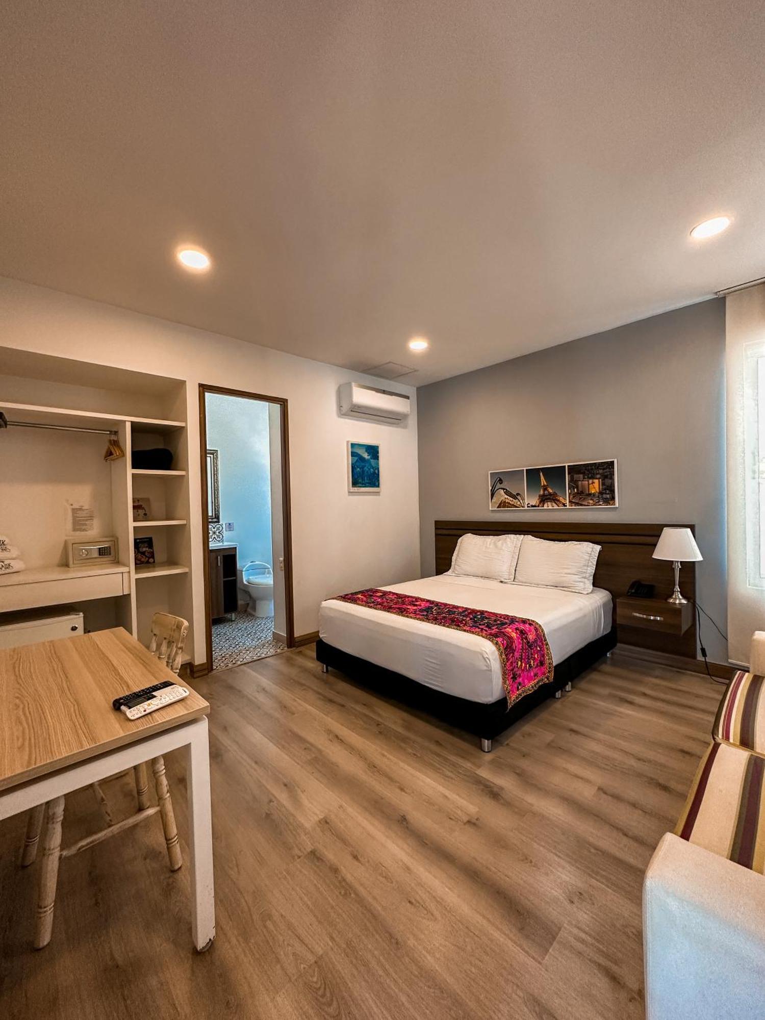 Malik Hotel Boutique Cali Exterior photo